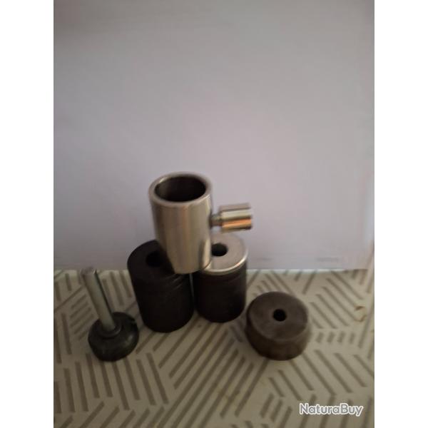 Lot sertisseur cal 12/16 plus �toiles et gabarit coupe cal 12