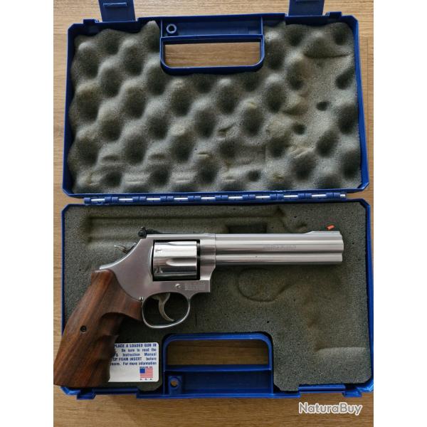 Smith & Wesson 686-6 357 mag/38 Special