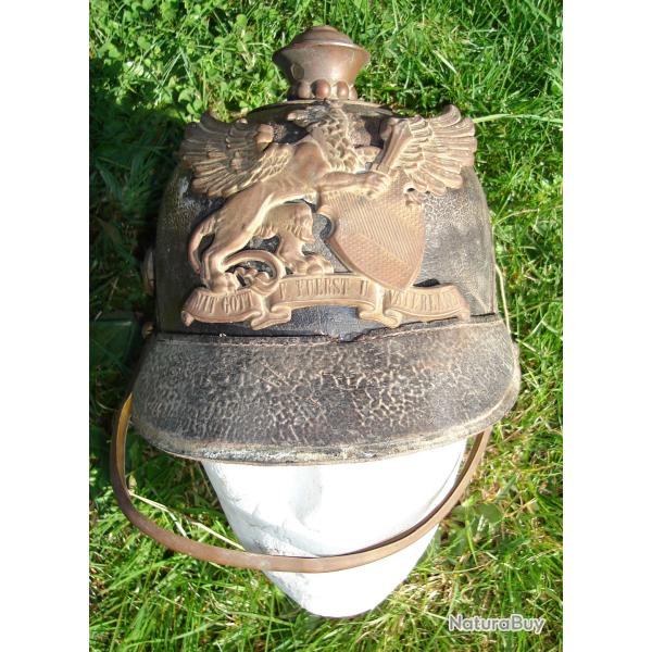 Casque � pointe � restaurer avec plaque de casque