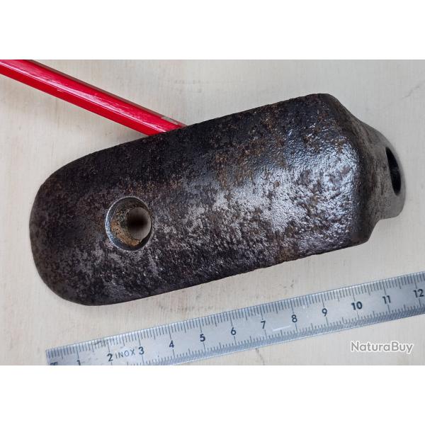 Ancienne plaque de couche en acier. A identifier