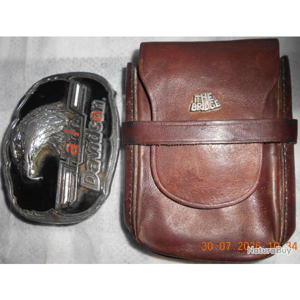 Boucle de ceinturon avec �tui HARLEY DAVIDSON.