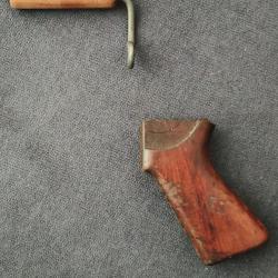Poign&eacute;es bois FAL / L1A1
