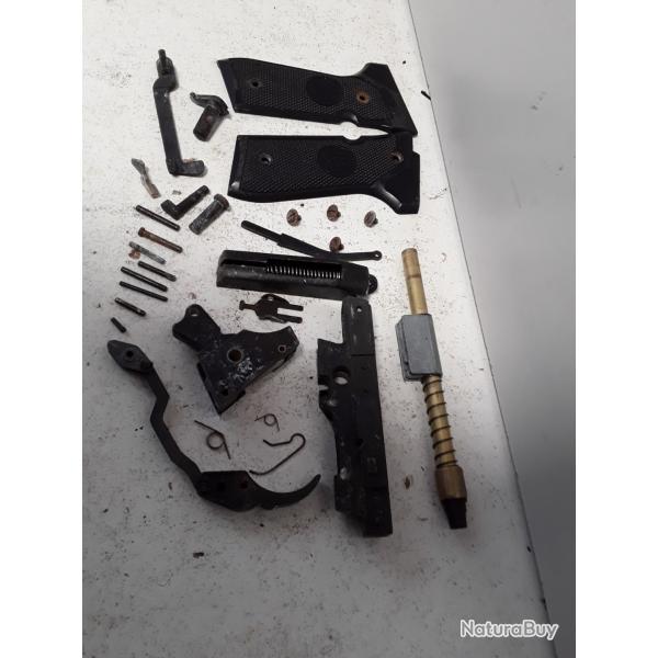 Lot de pieces pour pistolet airsoft beretta