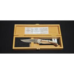 Claude Dozorme "Le Baroudeur" - Couteau pliant manche corne claire - Lame Damas - 5.10.171.63D