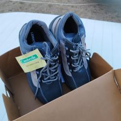 Chaussures de s&eacute;curit&eacute;s 42