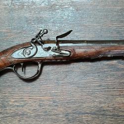Pistolet d'ar&ccedil;on &agrave; silex - &eacute;poque Louis XV - Soviche Le Cadet - vers 1770 - TBE