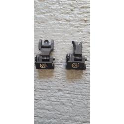 Vis&eacute;es Flip Up COLT pour fusil d'assaut
