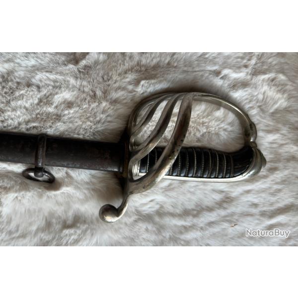 Sabre de cavalerie avec fourreau : bon �tat Gravure manuelle : Manufacture d'Armes de Chatellerault