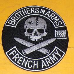 TISSU PATCH : LEGION ETRANGERE  , DIAMETRE 9 CM , BON ETAT VOIR PHOTOS . POUR TOUT RENSEIGNEMENT ME