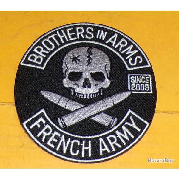TISSU PATCH : LEGION ETRANGERE  , DIAMETRE 9 CM , BON ETAT VOIR PHOTOS . POUR TOUT RENSEIGNEMENT ME