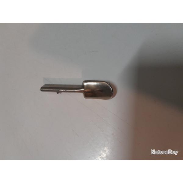 Doigt d'armement d'origine fusil BAIKAL MP155, en tr�s bon �tat.