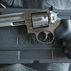 R&eacute;volver Ruger GP 100 inox 357 magnum canon 4''.