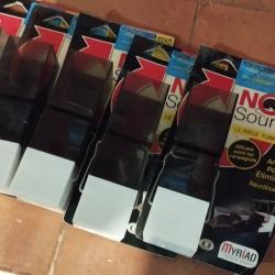 Lot de 5 pieges a souris neuf   (1 euro sans prix de reserve)