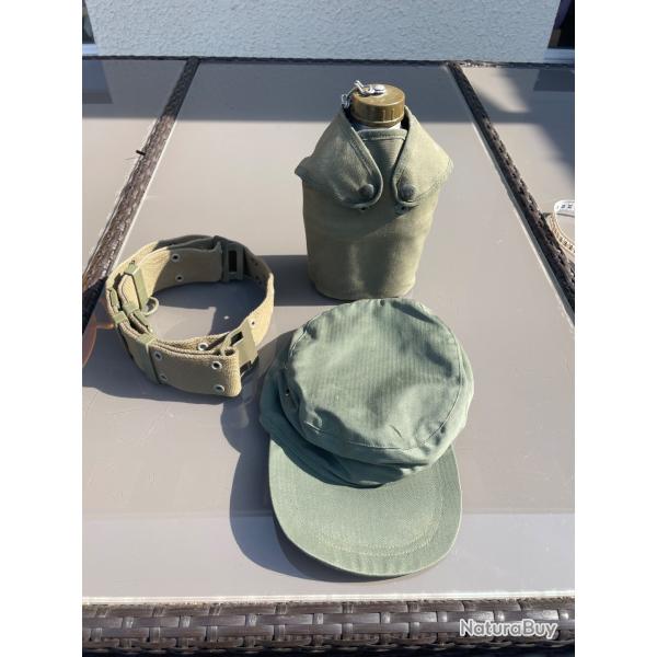 Lot militaire fran�ais casquette, ceinturon, gourde