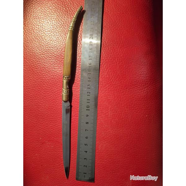 Couteau stylet corse