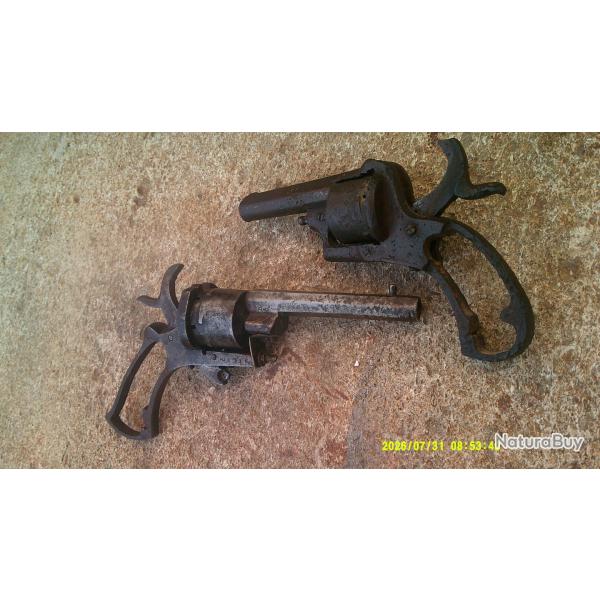 Deux Ancien pistolet � broches type Lefaucheux