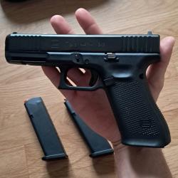 GLOCK 17 GEN 5 FS + 2 chargeurs + malette + chargette
