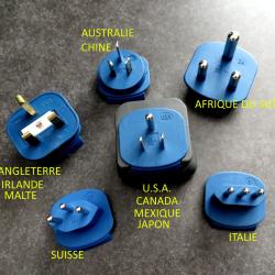 Adaptateur prises de courant universel