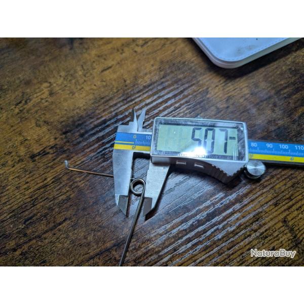 Ressort pour piece d�tach�e