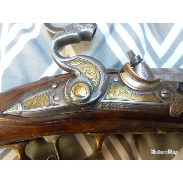 Splendide et rare fusil tromblon a crosse pliante et sign� Nase (suite )