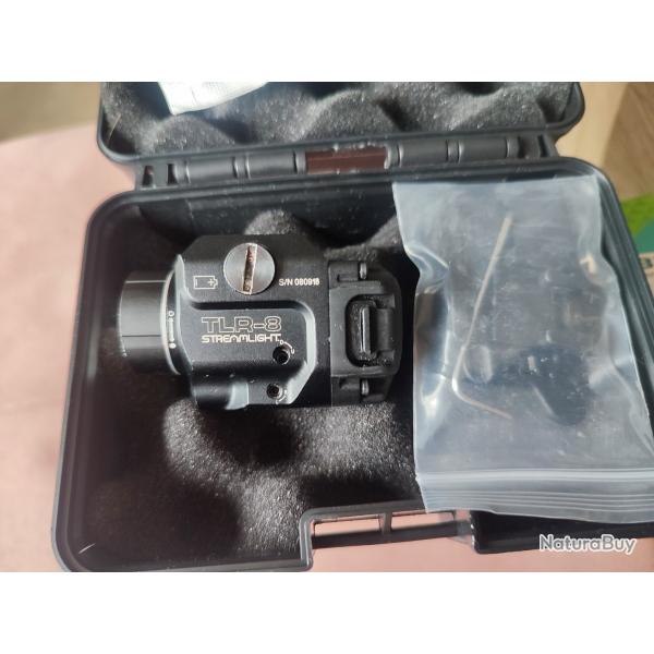 Lampe Tactique TLR-8