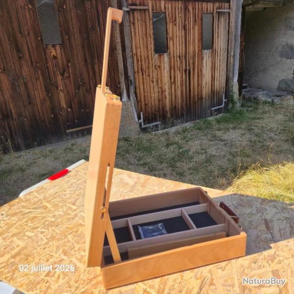 Boite chevalet de table en bois de qualit�, id�al pour y stocker les tubes de peinture