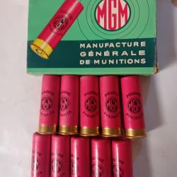 Bo&icirc;te de10  belles  cartouches anciennes  MGM douilles cartons  cal 12