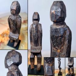 Statuette Karaboro masculine du Burkina Faso, socl&eacute;e (en acier), H : 19 cm