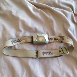 lampe frontal petzel - tr&egrave;s bon &eacute;tat