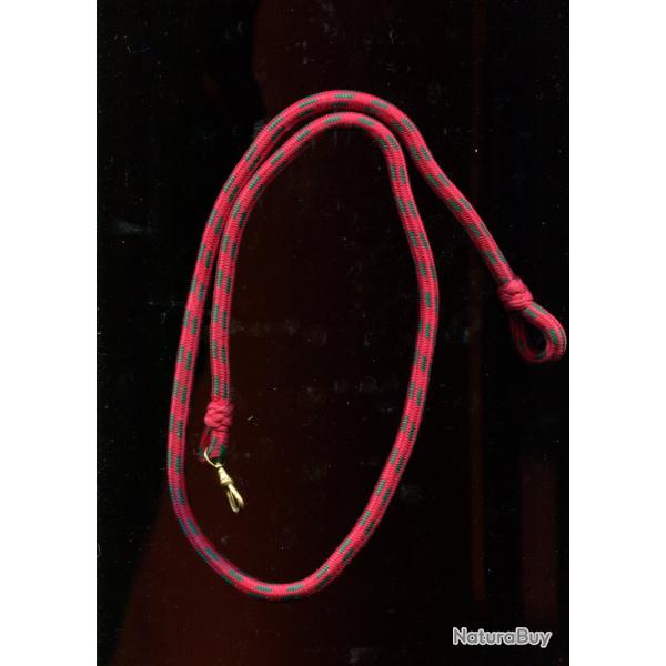 Fourrag�re cordon rouge et verte avec mouqueton - � identifier