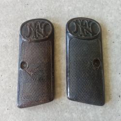 Paire de plaquettes en corne pour Browning 1903 - objet d'origine