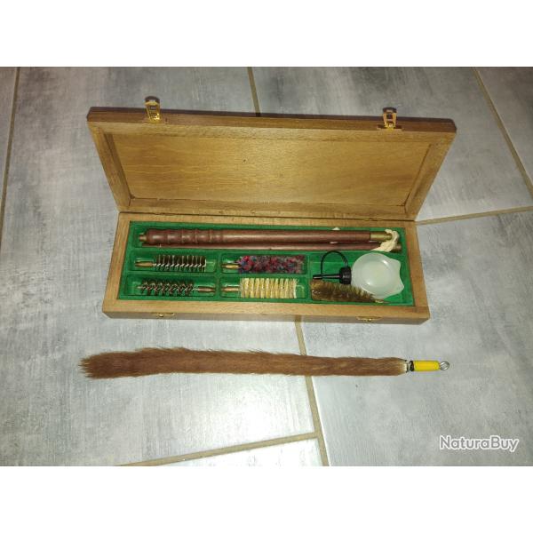 Tr�s beau Coffret nettoyage calibre 12