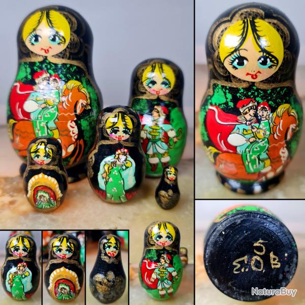 Collection de Matriochkas (5), H : 12 cm