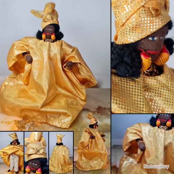 Poup�e africaine vintage faite main