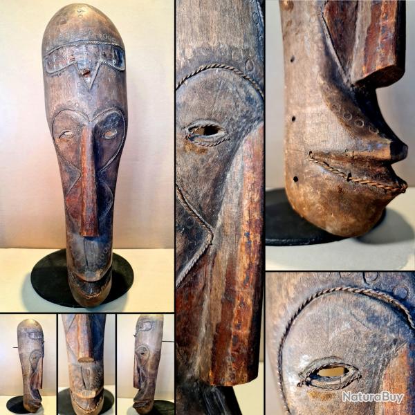 Masque Fang du Gabon. Plus de 30 ans. H: 48 cm, vendu sans socle