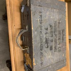Caisse &agrave; munitions Europe de l'est pour 8 mauser