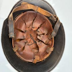 Casque allemand M34 Feuerschutzpolizei (Pompier/Police) 39-45 - Int&eacute;rieur et jugulaire 100% d'origin