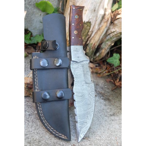 Beau Poignard Damas Lame Harpoon Mitres Damas 256 Couches Manche Bois Fabricat Artisanale Etui Cuir