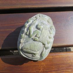 Ancien grand scarab&eacute;e &eacute;gyptien presse papier en pierre dure verte naturelles sculpt&eacute;e - &Eacute;GYPTE