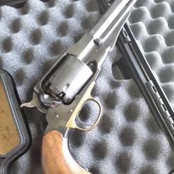 1858 HEGE UBERTI cal 36 . Ann&eacute;e 70 . TBE . Chemin&eacute;es et m&eacute;canisme &eacute;tat neuf.