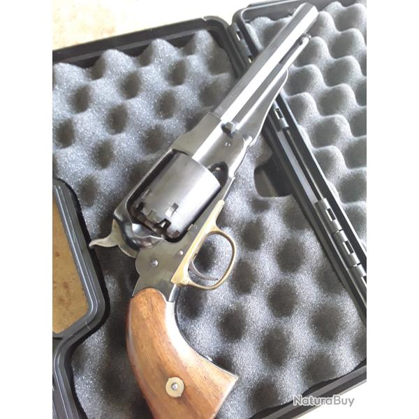 1858 HEGE UBERTI cal 36 . Ann�e 70 . TBE . Chemin�es et m�canisme �tat neuf.