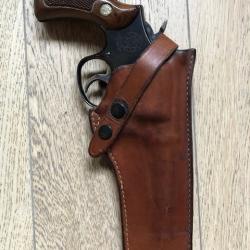 Holster pour r&eacute;volver avec canon jusque 6"