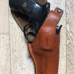 Holster GIL HOLSTERS pour r&eacute;volver