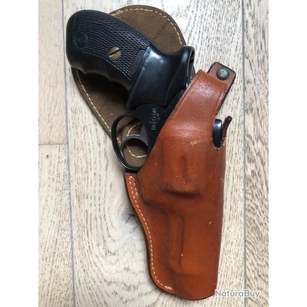 Holster GIL HOLSTERS pour r�volver