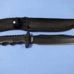 Couteau de Survie Chasse Lame Acier Inoxydable Noire Sawback Etui Nylon 4139