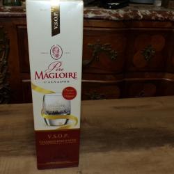 UN VIEUX CALVADOS "PERE MAGLOIRE" HORS D'&Acirc;GE