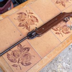 UNE CARABINE A PLOMB "WESTLAKE" (vintage)