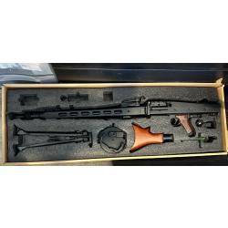 MG42 AGM Full Metal Real Wood