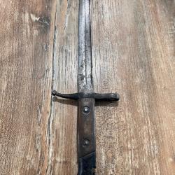 Ba&iuml;onnette italienne Mod&egrave;le 1891 li&eacute;e au fusil Carcano ww1