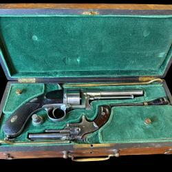 COFFRET 2 REVOLVERS DEVISME ET SMITH & WESSON